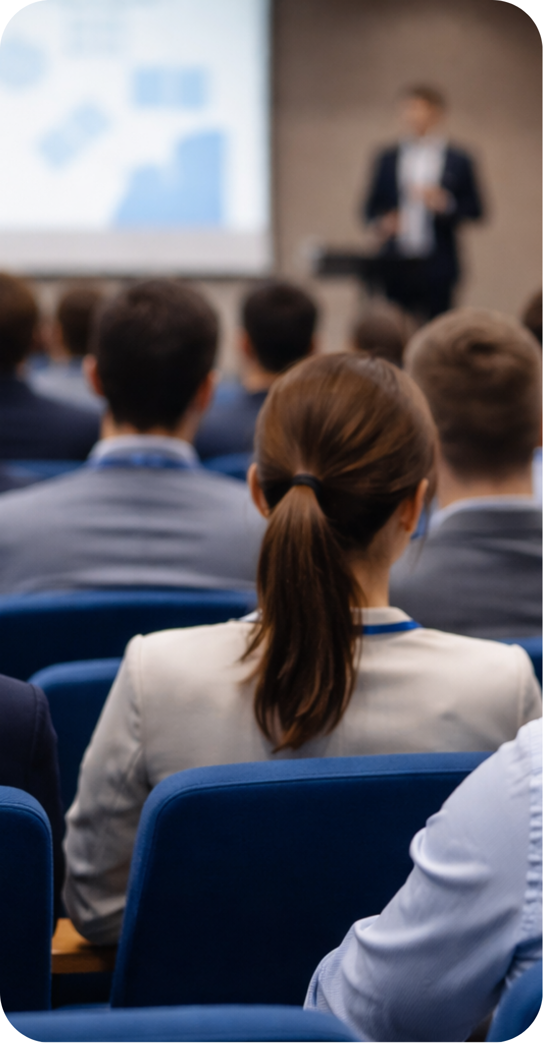 Professionnels assistant à une conférence